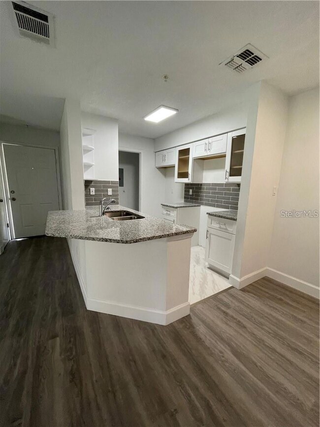 232 Afton Square unit 112, Altamonte Springs, FL 32714 - photo 6