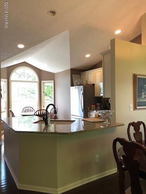 1950 Dunlin Ct NE unit 7, Grand Rapids, MI 49505 - photo 6