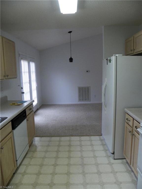 3631 Southpark Dr, High Point, NC 27263 - photo 6