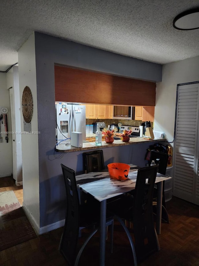 2221 S Sherman Cir unit 304, Miramar, FL 33025 - photo 2