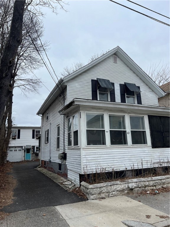 63 Bagley St, Central Falls, RI 02863 - photo 2