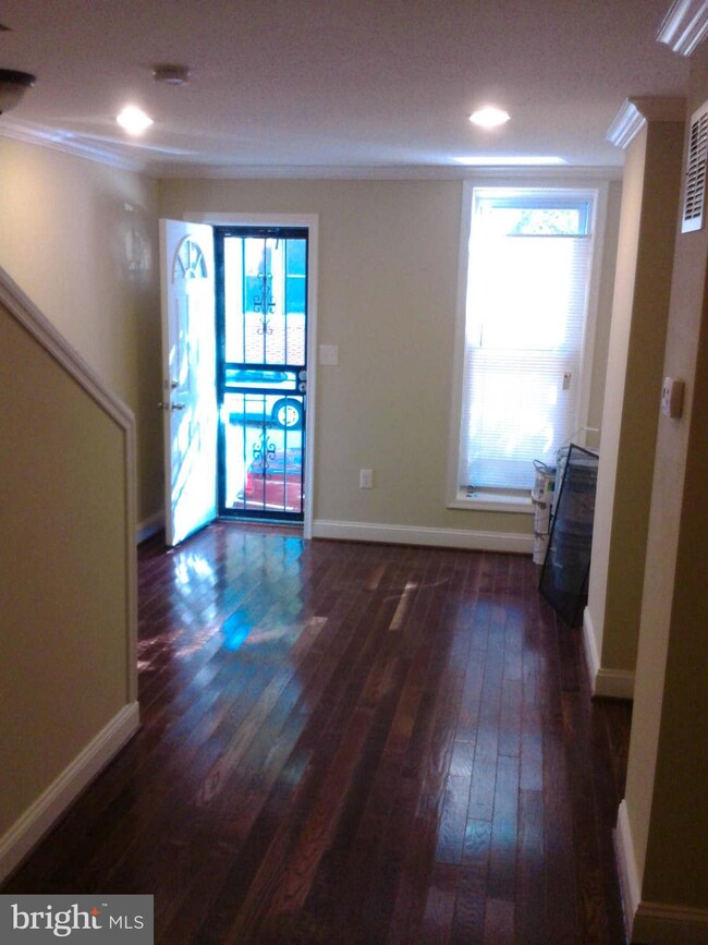 452 E Federal St, Baltimore, MD 21202 - photo 2