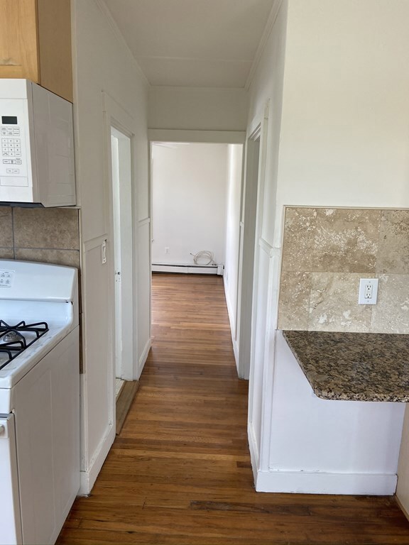 148 5th St unit 5, Cambridge, MA 02141 - photo 6