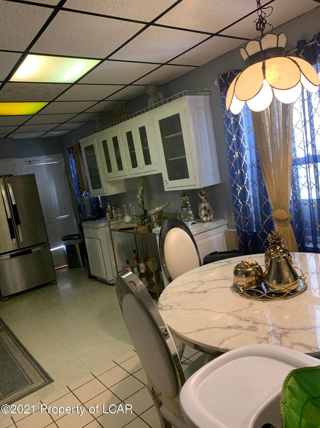 316-18 E. BROAD ST. HAZ.  kitchen