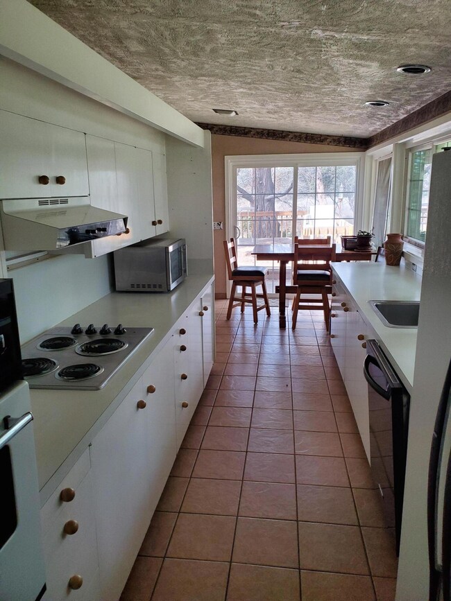 63945 N Highway 97, Bend, OR 97701 - photo 4