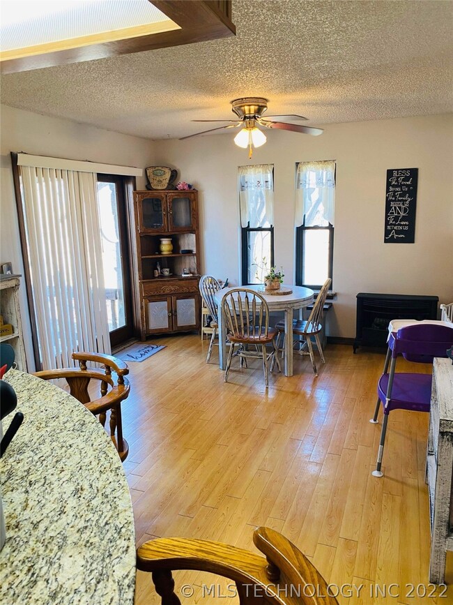 DINING AREA WITH PROPANE FP