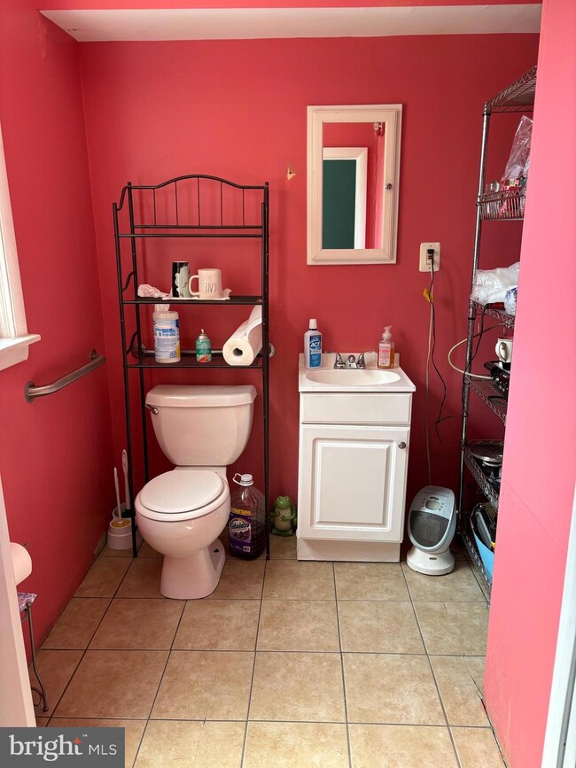 412 E Main St, Norristown, PA 19401 - photo 6