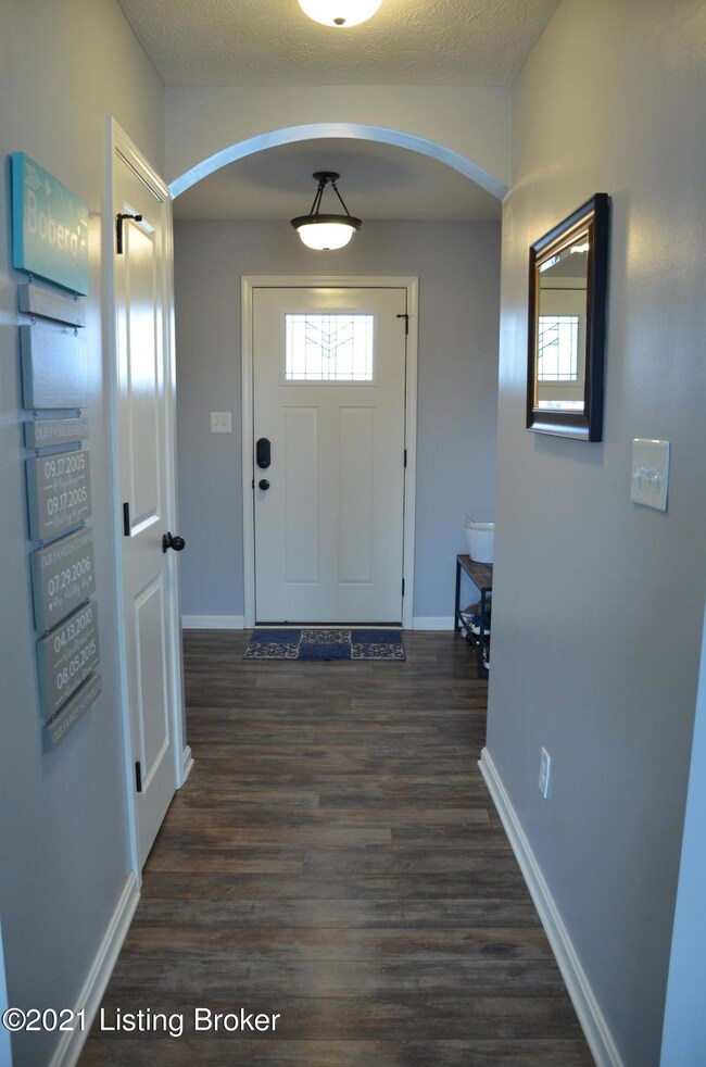 543 Gentry Crossings Blvd, Mount Washington, KY 40047 - photo 5