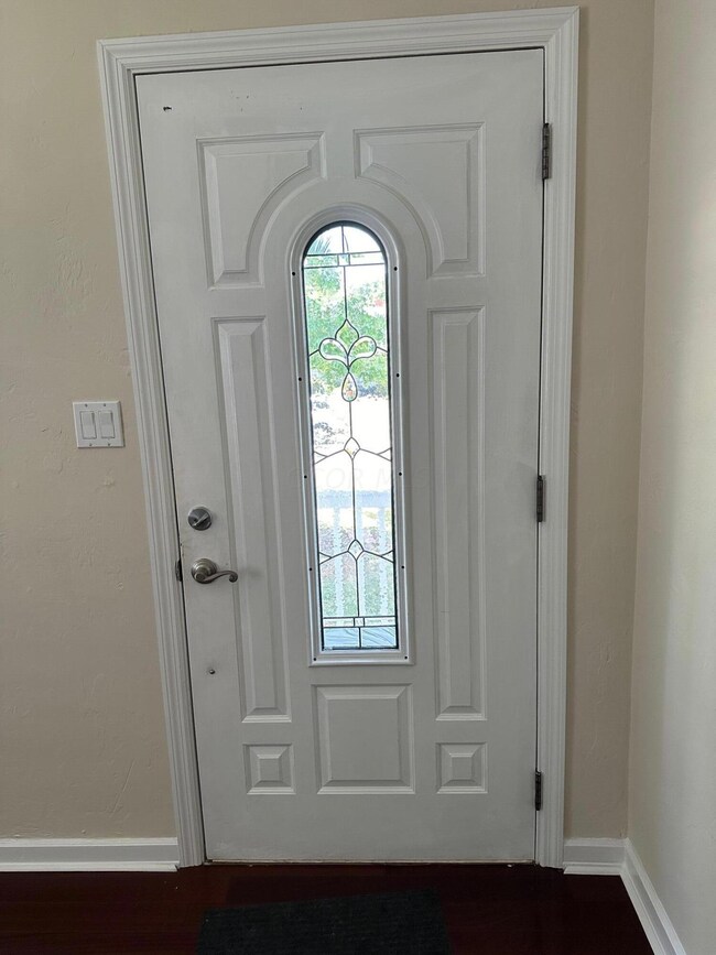 388 E Royal Forest Blvd, Columbus, OH 43214 - photo 6