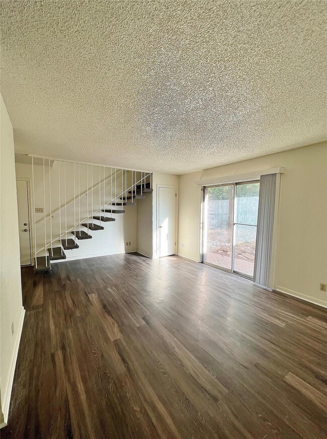 202 Jackson St unit 5, Weatherford, TX 76086 - photo 3