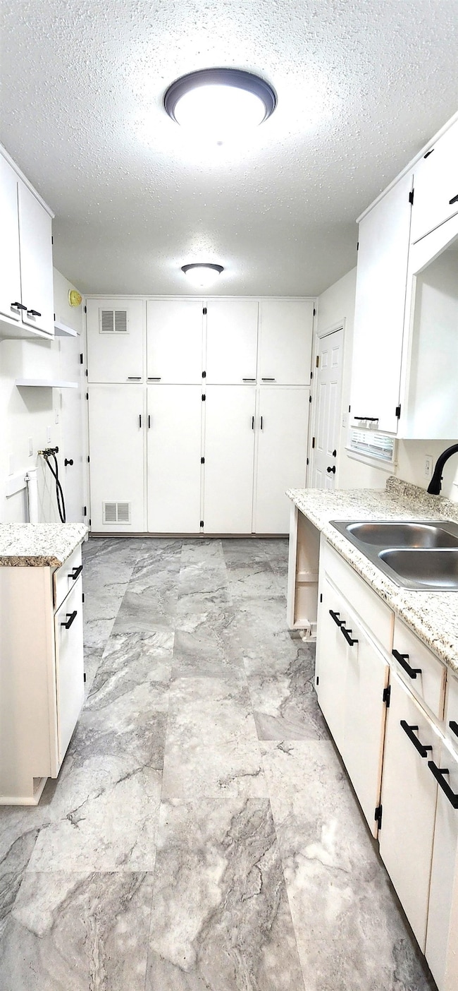 1532 N Terrace Dr, Wichita, KS 67208 - photo 3