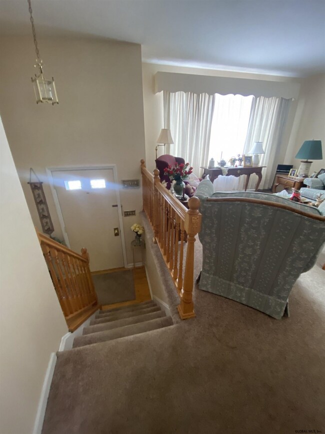 2012 Piney Point Rd, Troy, NY 12180 - photo 4