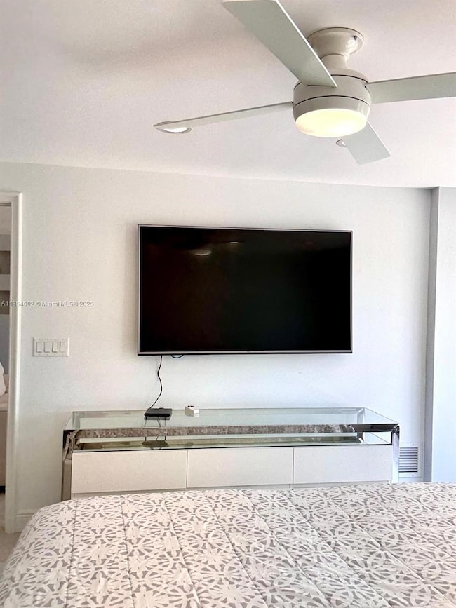 Silver Thatch Atlantic Plaza unit 404, Pompano Beach, FL 33062 - photo 2