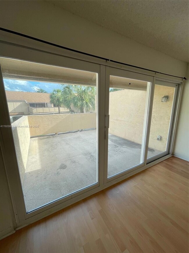 8237 NW 8th Ct, Plantation, FL 33324 - photo 5