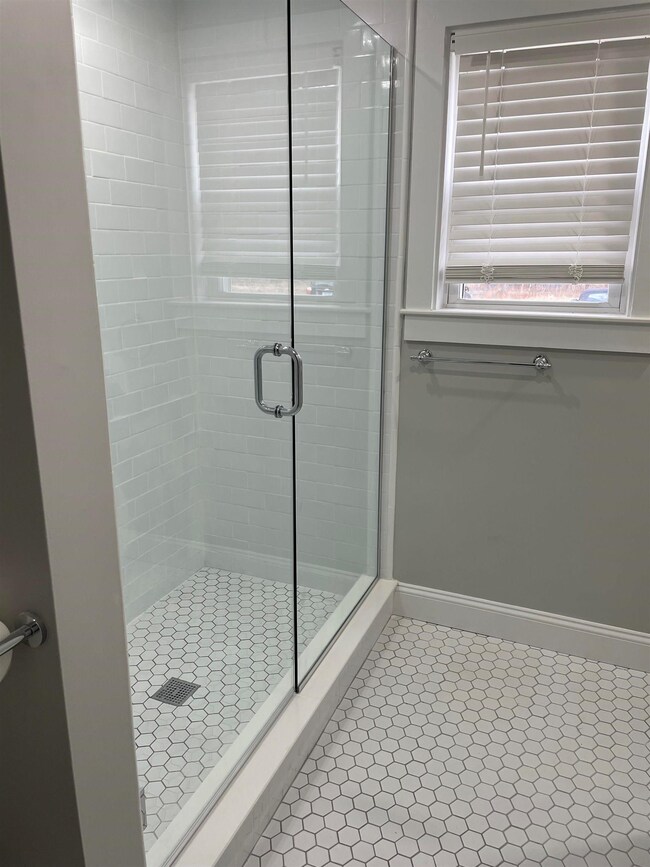 3 Verne Rd unit 1, Hampton, NH 03842 - photo 6