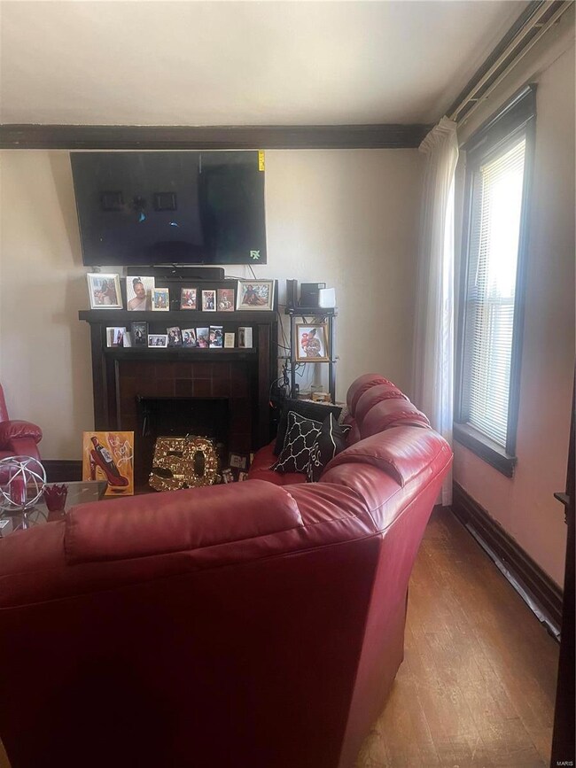 4654 Pope Ave, Saint Louis, MO 63115 - photo 4