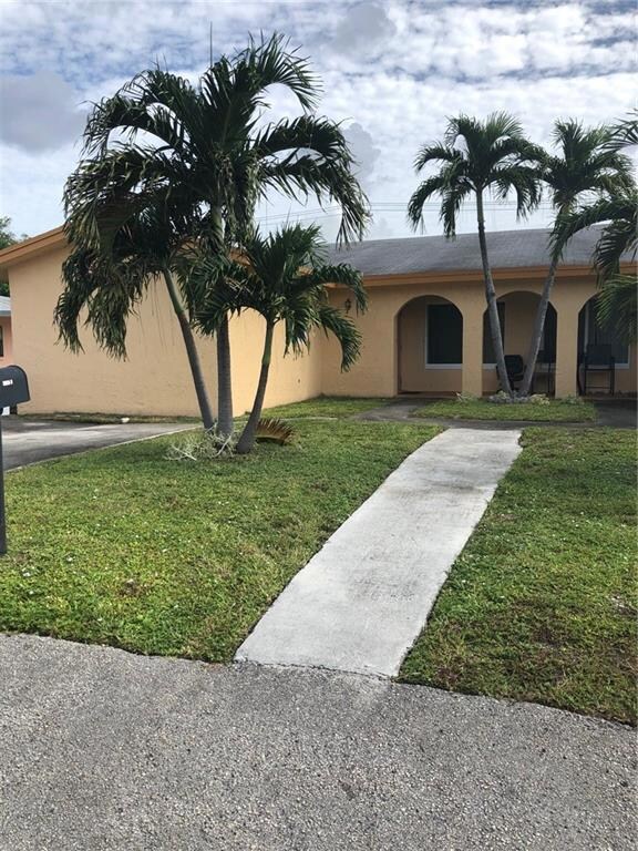 2339 NW 28th St, Oakland Park, FL 33311 - photo 2