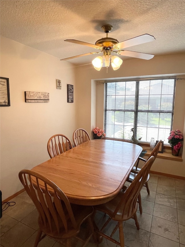 6703 Quail Park Ln, Needville, TX 77461 - photo 4