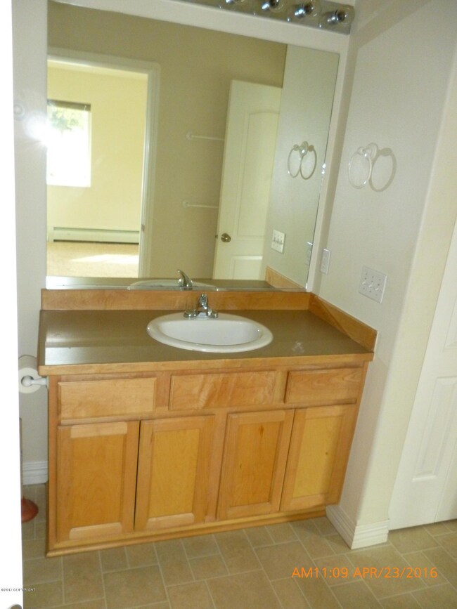 11646 Dawn St unit 3, Eagle River, AK 99577 - photo 3