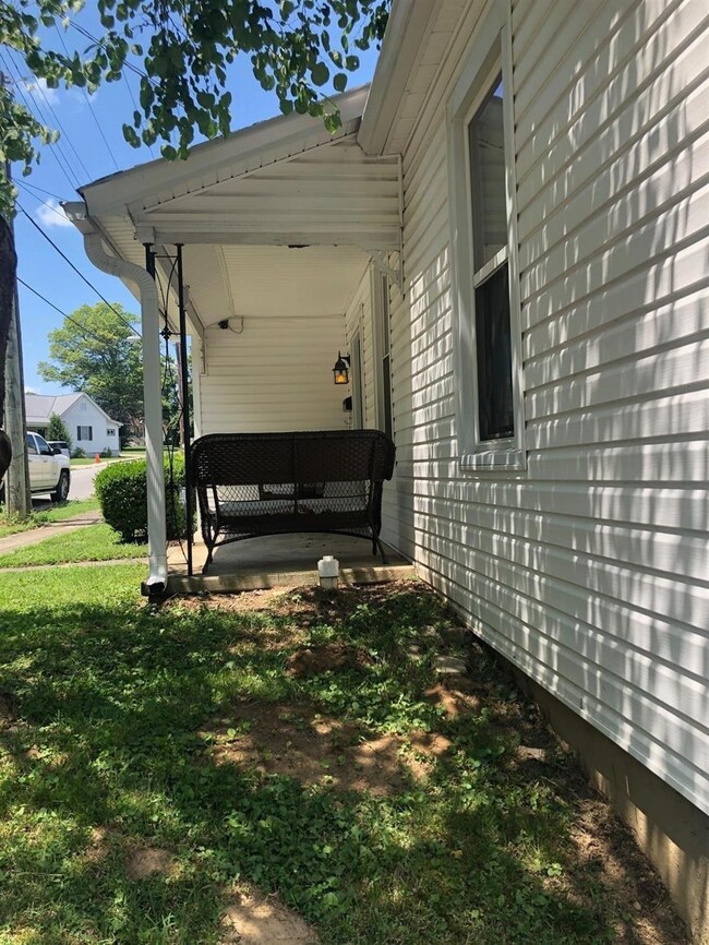 439 Price Ave, Harrodsburg, KY 40330 - photo 3