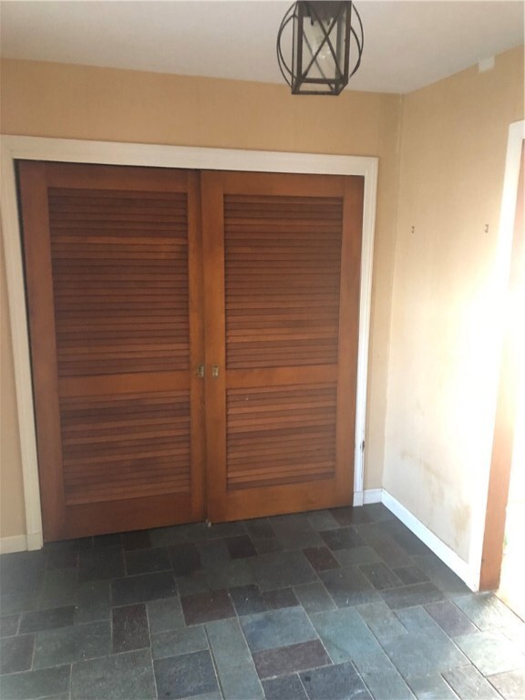 10 Sunset Ave, Saunderstown, RI 02874 - photo 6