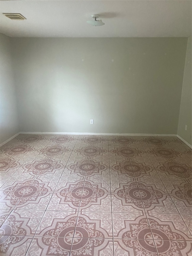 10946 Cayman Mist Dr, Houston, TX 77075 - photo 5