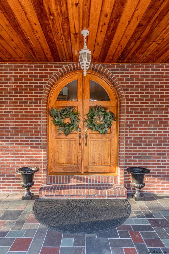 48 Scott Dr, Troy, NY 12180 - photo 4