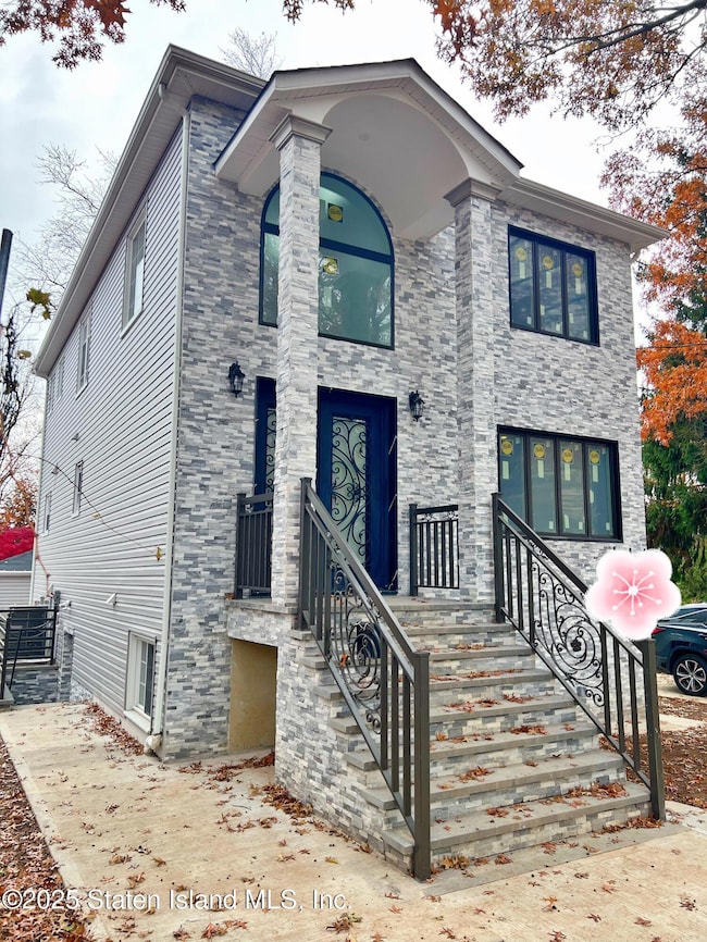 32 Remsen St, Staten Island, NY 10304 - photo 2