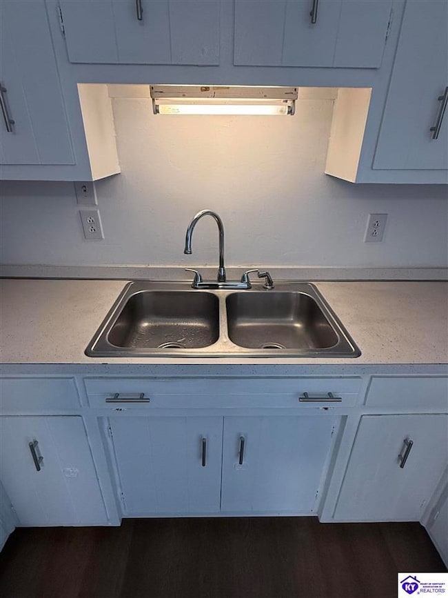 215 Davis St, Campbellsville, KY 42718 - photo 7