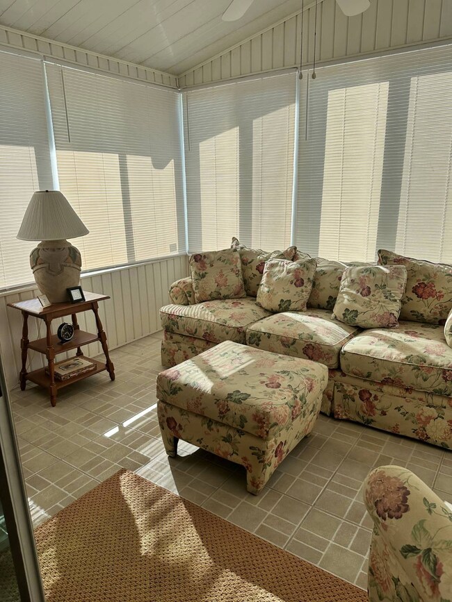 520 Mocking Bird Ln unit 367, Lake Wales, FL 33859 - photo 3