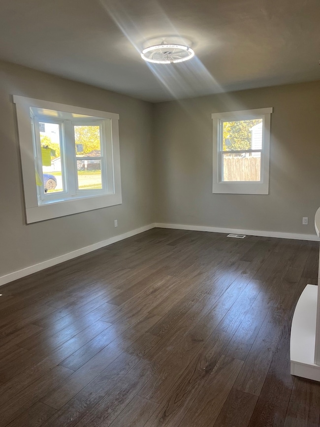 1609 Marlboro Ln, Crest Hill, IL 60403 - photo 7