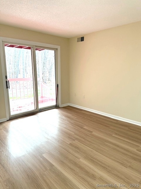 25 Old Turnpike Rd unit Building 15 1, Southington, CT 06489 - photo 2