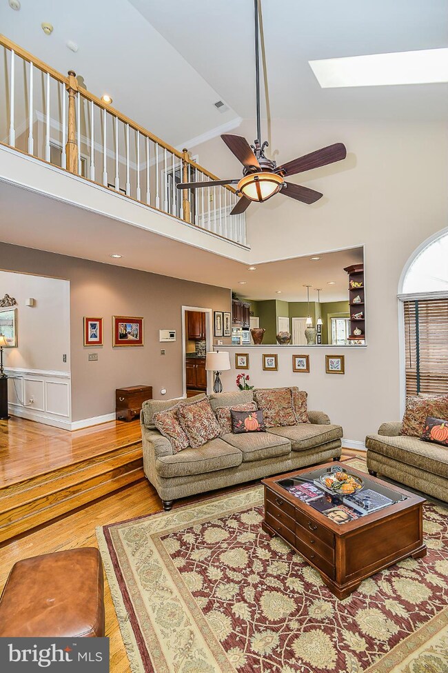 3510 Commodore Ct, Herndon, VA 20171 - photo 7