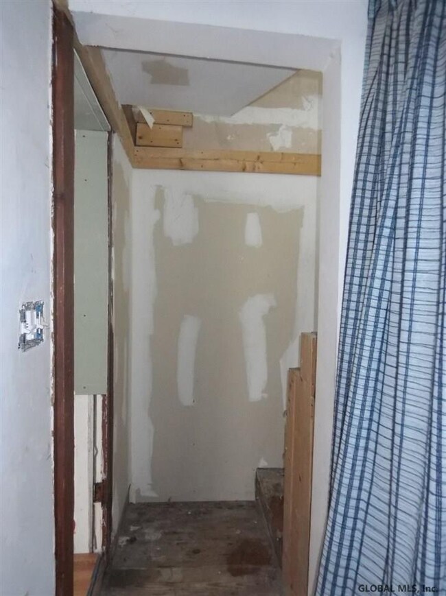 486 7th Ave, Troy, NY 12182 - photo 6