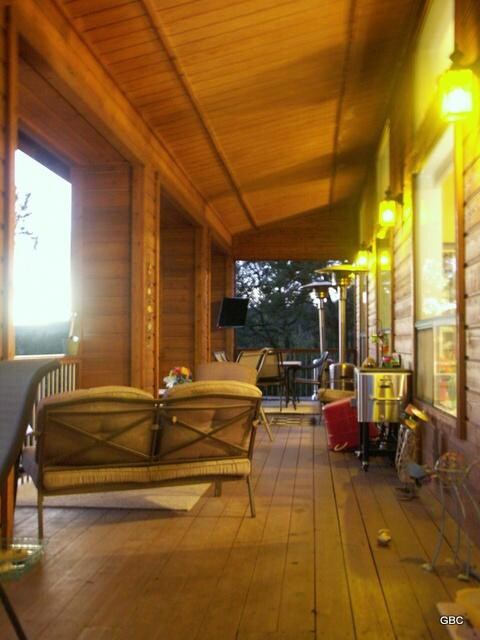 COVERED DECK