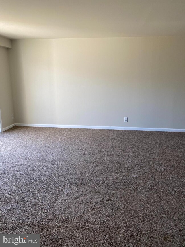 200 Chesterfield Ln unit 203, Stafford, VA 22556 - photo 7