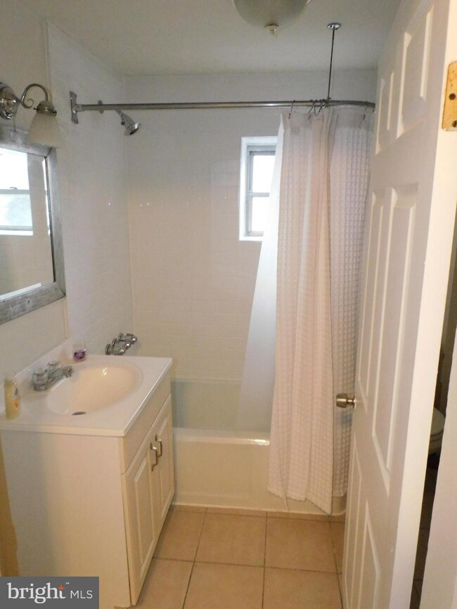 147 Carson St, Philadelphia, PA 19127 - photo 7