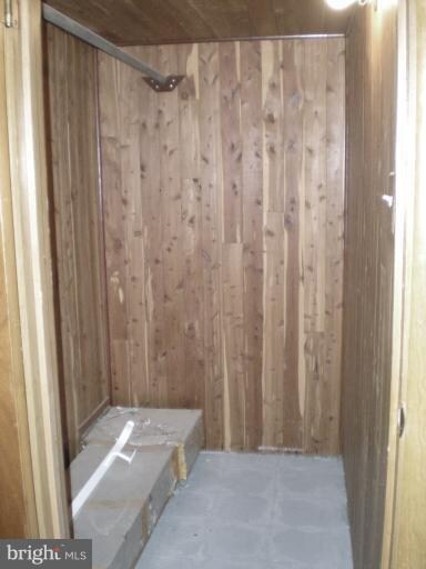 921 Circle Dr, Halethorpe, MD 21227 - photo 6