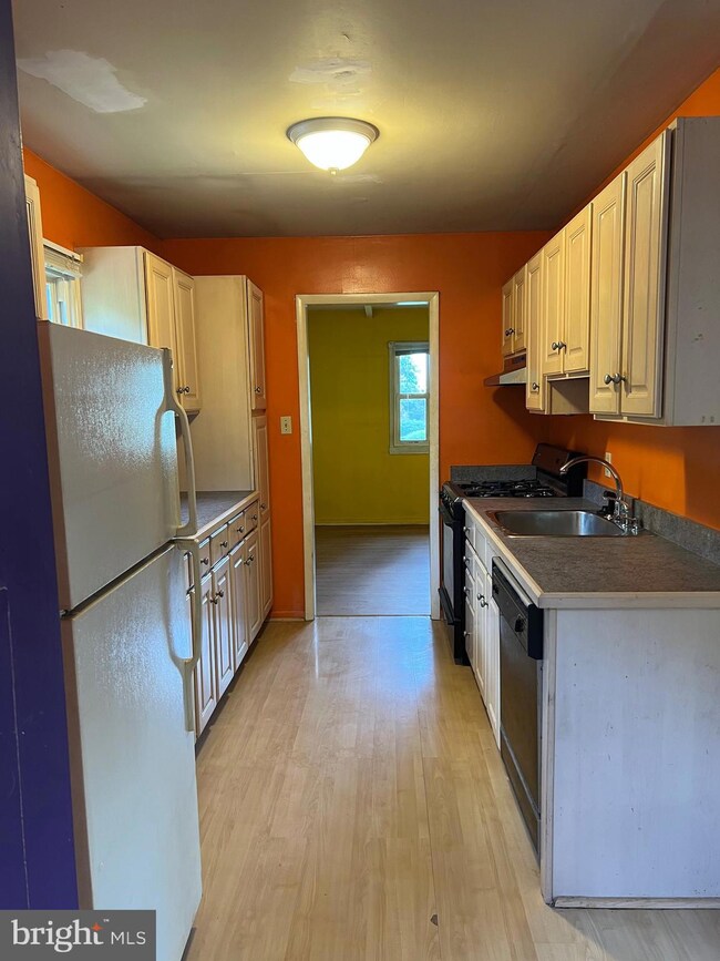 134 Gable Rd, Paoli, PA 19301 - photo 4