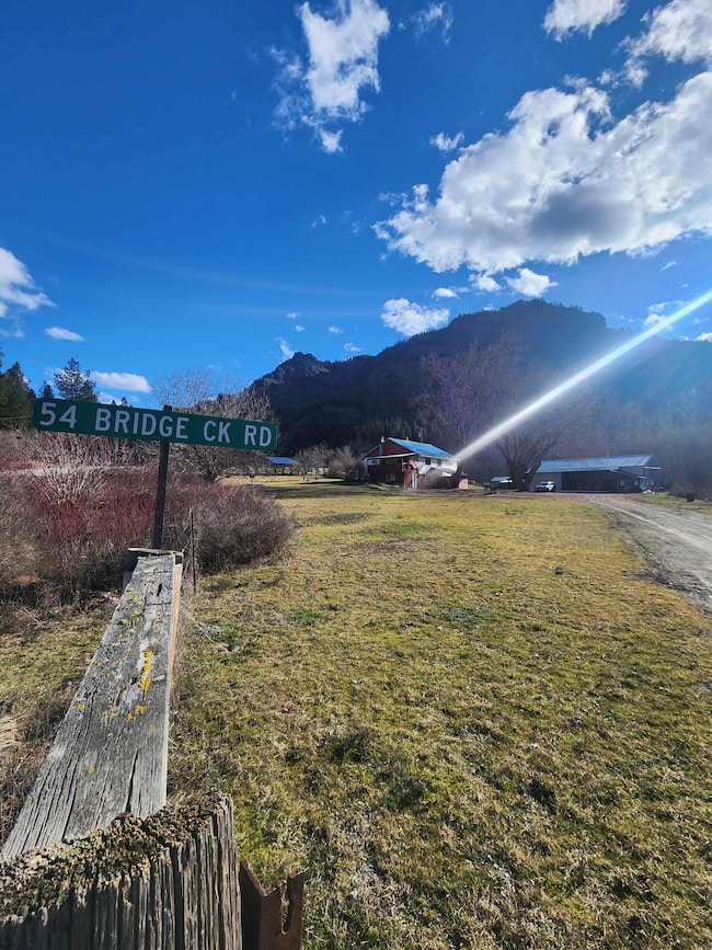 54 Bridge Creek Rd, Keller, WA 99140 - photo 3