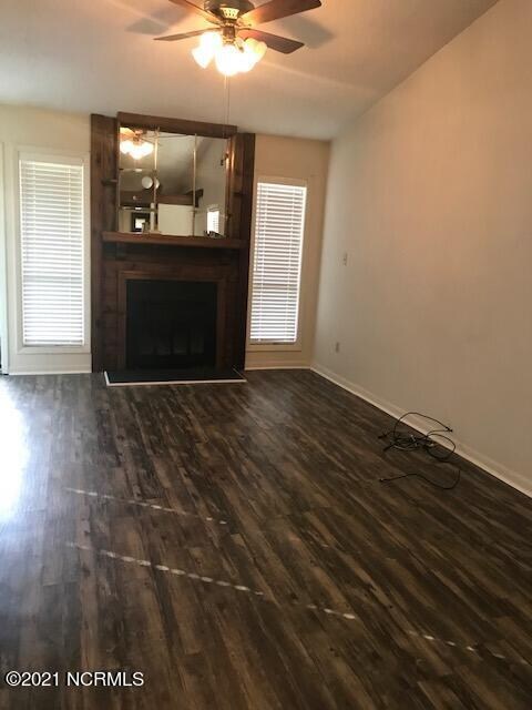 FRONT ROOM PHOTO