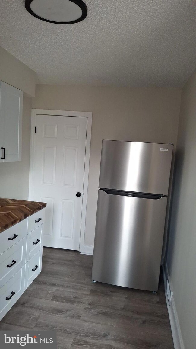 2863 Cushing Rd, Camden, NJ 08104 - photo 6