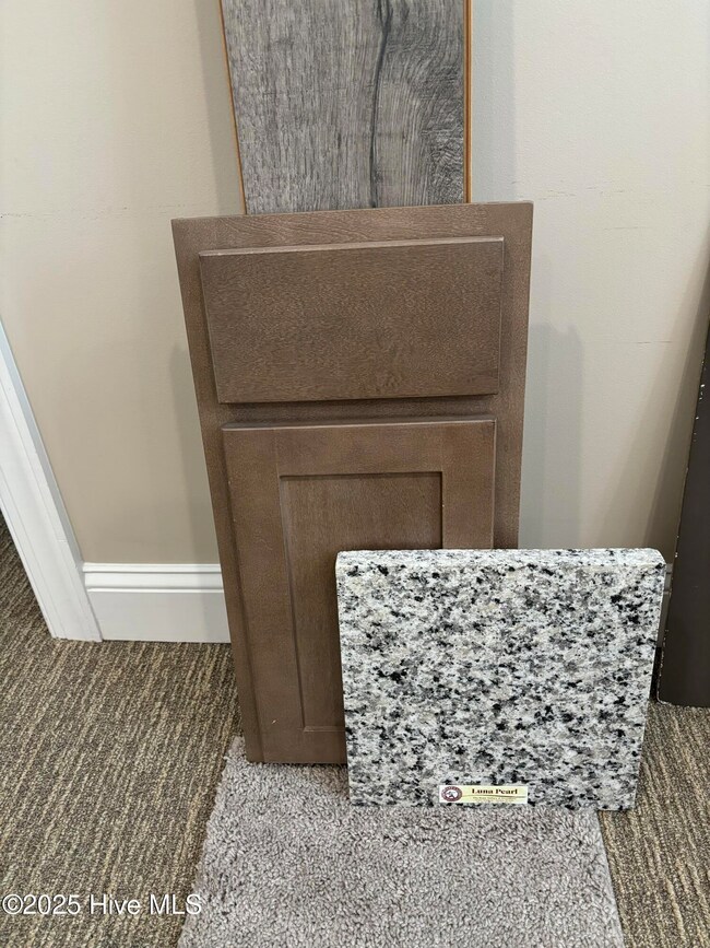 York Drift - Hamilton Oak - 112 - Luna P