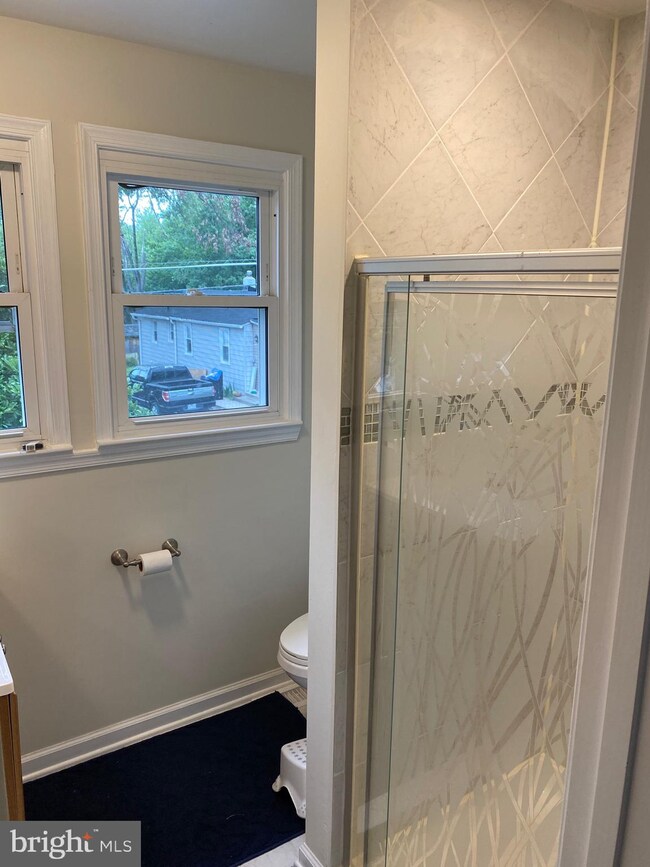 808 Elfin Ave, Capitol Heights, MD 20743 - photo 6