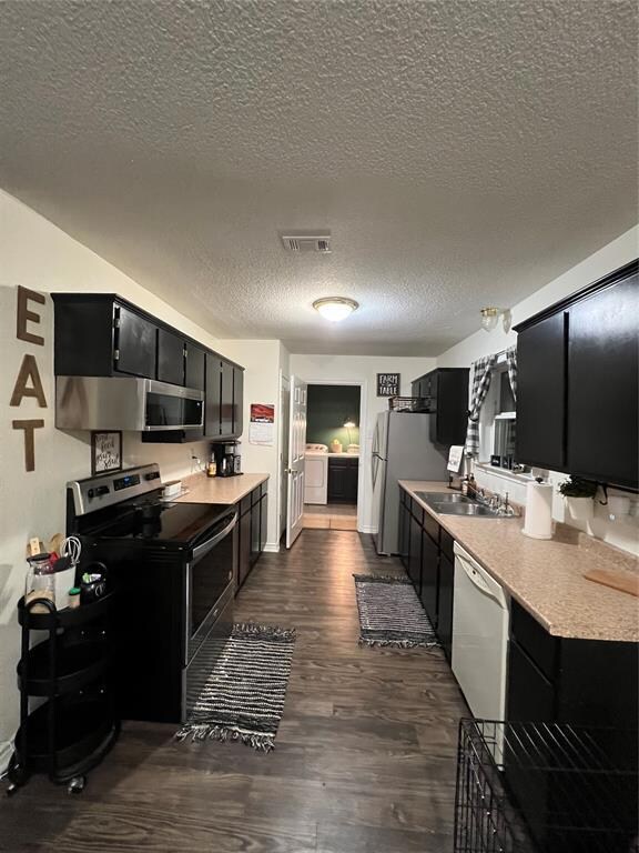 1910 Joslin St, Cleburne, TX 76033 - photo 6