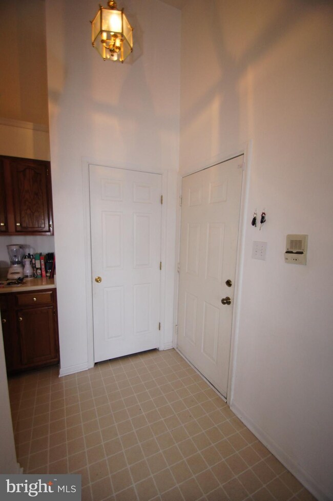 22 Willow Path Ct unit 22, Nottingham, MD 21236 - photo 5