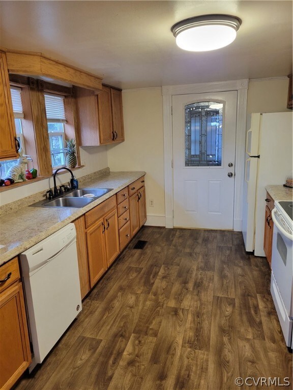 Door to Mud Room. No washer or Dryer-only hookups