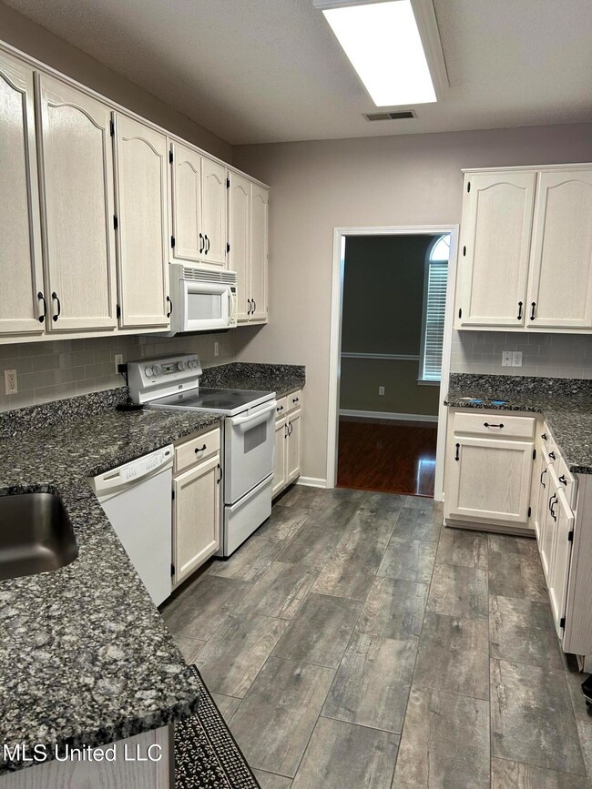 3625 Jaybird Rd, Hernando, MS 38632 - photo 5