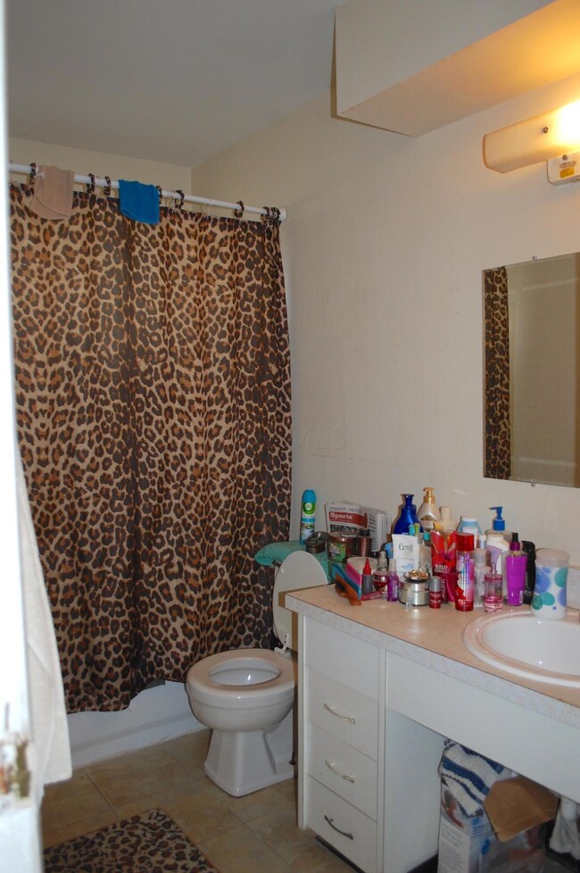 1322 Kent St unit 324, Columbus, OH 43205 - photo 7