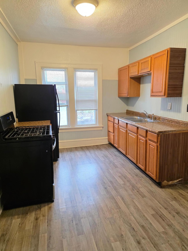 1411 Upton Ave N, Minneapolis, MN 55411 - photo 5